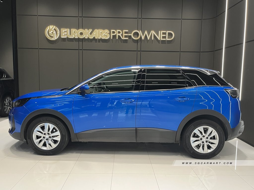 Peugeot 3008 1.2A PureTech EAT8 Active Premium