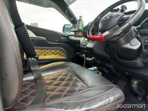 Toyota Hiace 2.8A Super GL Dark Prime II