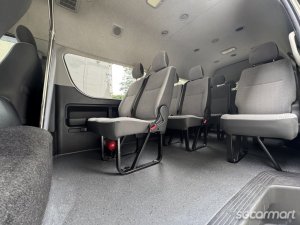 Toyota Hiace Commuter 2.8A GL High Roof