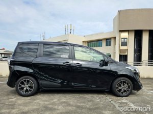 Toyota Sienta 1.5A G