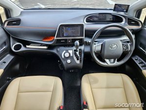 Toyota Sienta 1.5A G