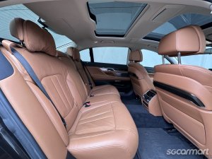 BMW 7 Series 740Li Sunroof
