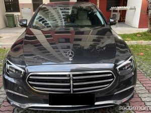Mercedes-Benz E-Class E200 Exclusive-thumbnail