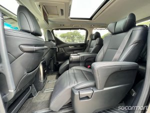 Toyota Alphard 2.5A S C-Package Moonroof