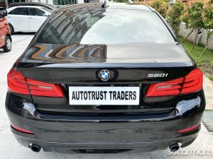 BMW 5 Series 520i