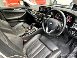 BMW 5 Series 520i