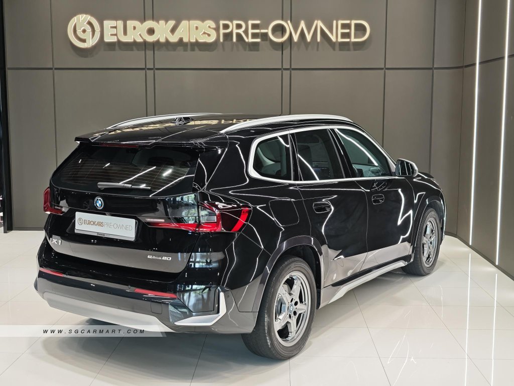 BMW iX1 Electric eDrive20