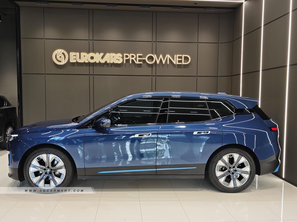 BMW iX Electric xDrive40