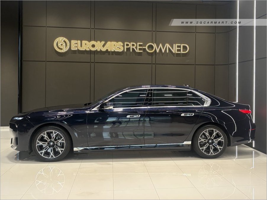 BMW i7 Electric eDrive50 Pinnacle