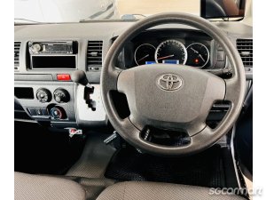 Toyota Hiace 2.8A DX