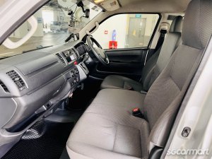 Toyota Hiace 2.8A DX