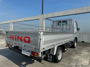 Hino Dutro 2.8M