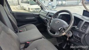 Toyota Hiace 3.0M DX