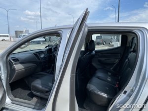 Mitsubishi Triton L200 Double-Cab 2.4M