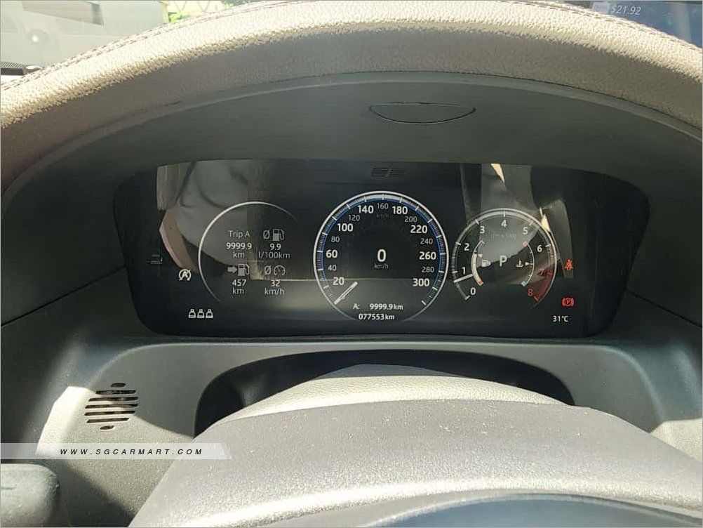 BMW 5 Series 523i Highline - Side Front