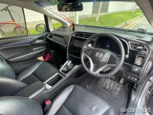 Honda Shuttle Hybrid 1.5A