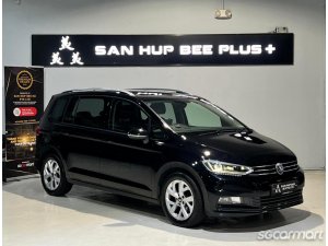 Volkswagen Touran 1.4A TSI Comfortline EQP Sunroof-thumbnail