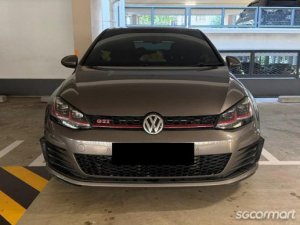 Volkswagen Golf GTI 5DR