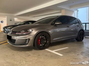 Volkswagen Golf GTI 5DR
