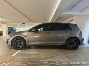 Volkswagen Golf GTI 5DR