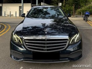 Mercedes-Benz E-Class E200 Exclusive-thumbnail
