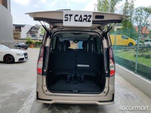 Nissan Serena e-POWER Hybrid 1.2A Highway Star Premium