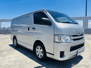 Toyota Hiace 3.0M