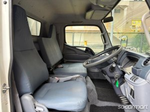 Mitsubishi Fuso Canter FEB21 (New 5-yr COE)