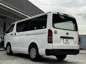 Toyota Hiace 2.0A