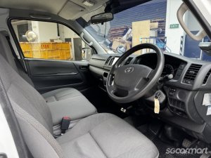 Toyota Hiace 2.0A