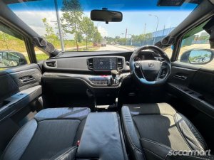 Honda Odyssey 2.4A Absolute