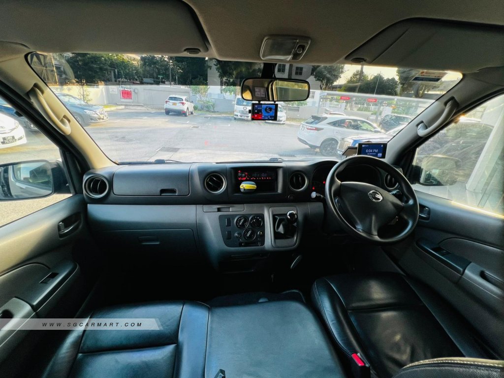 BMW 5 Series 523i Highline - Side Front