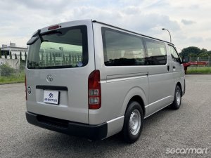 Toyota Hiace 2.8A DX