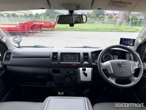 Toyota Hiace 2.8A DX