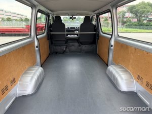 Toyota Hiace 2.8A DX