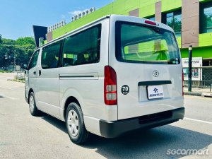 Toyota Hiace 2.8A DX