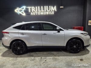 Toyota Harrier Hybrid 2.5A Premium