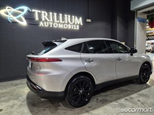 Toyota Harrier Hybrid 2.5A Premium