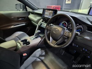 Toyota Harrier Hybrid 2.5A Premium