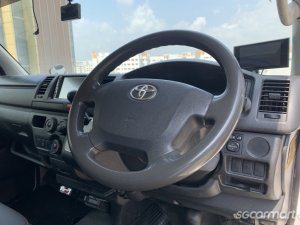 Toyota Hiace 3.0A DX