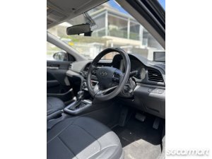 Hyundai Avante 1.6A GLS