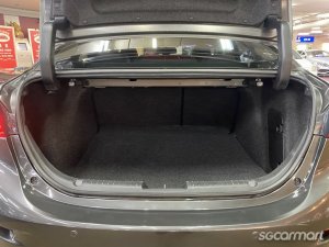 Mazda 3 1.5A Deluxe Sunroof