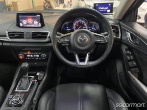 Mazda 3 1.5A Deluxe Sunroof