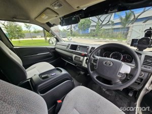 Toyota Hiace Commuter 2.8A GL High Roof