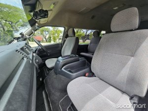 Toyota Hiace Commuter 2.8A GL High Roof