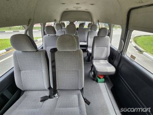 Toyota Hiace Commuter 2.8A GL High Roof