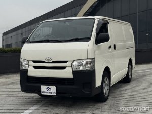 Toyota Hiace 3.0M (COE till 10/2030)