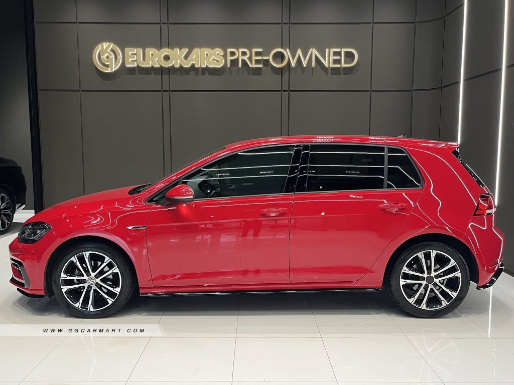 Volkswagen Golf 1.4A TSI Comfortline R-Line