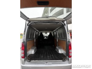 Toyota Hiace 3.0M (COE till 10/2030)