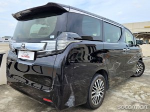Toyota Vellfire 2.5A Sunroof